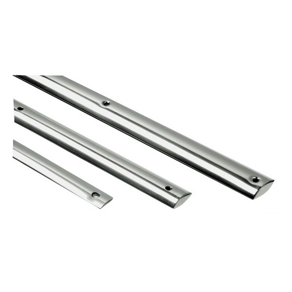 Low profile D-section rubbing strake made of mirror polished AISI 316 stainless steel   - Anchorage and Docking - 4448011