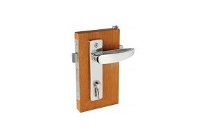 Built-in lochs and handles