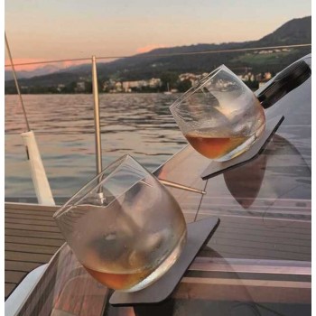 SET 2 MAGNETIC WHISKY GLASSES