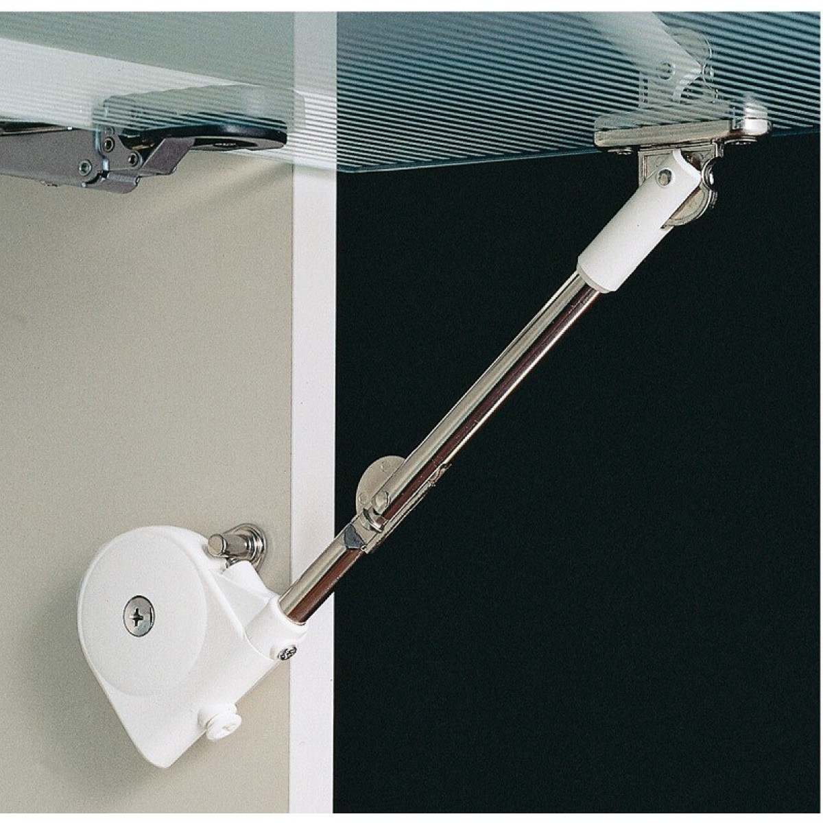 Osculati 48. Klok механизм подъемный/откидной. плавное открывание. газлифт 60n лемакс. подъемник hk-s blum.