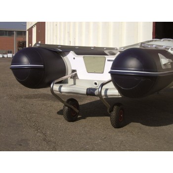 Couple stern wheels for rubber boats with flaps 